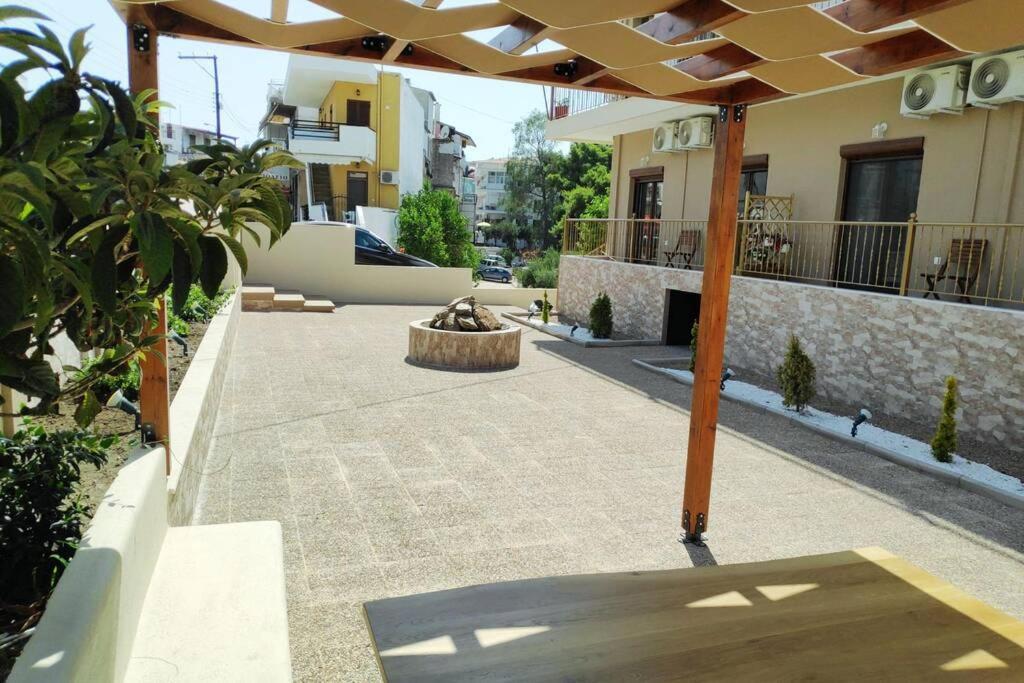 Theasis 4 Luxury Studio With Sea View 네오스마르마라스 외부 사진